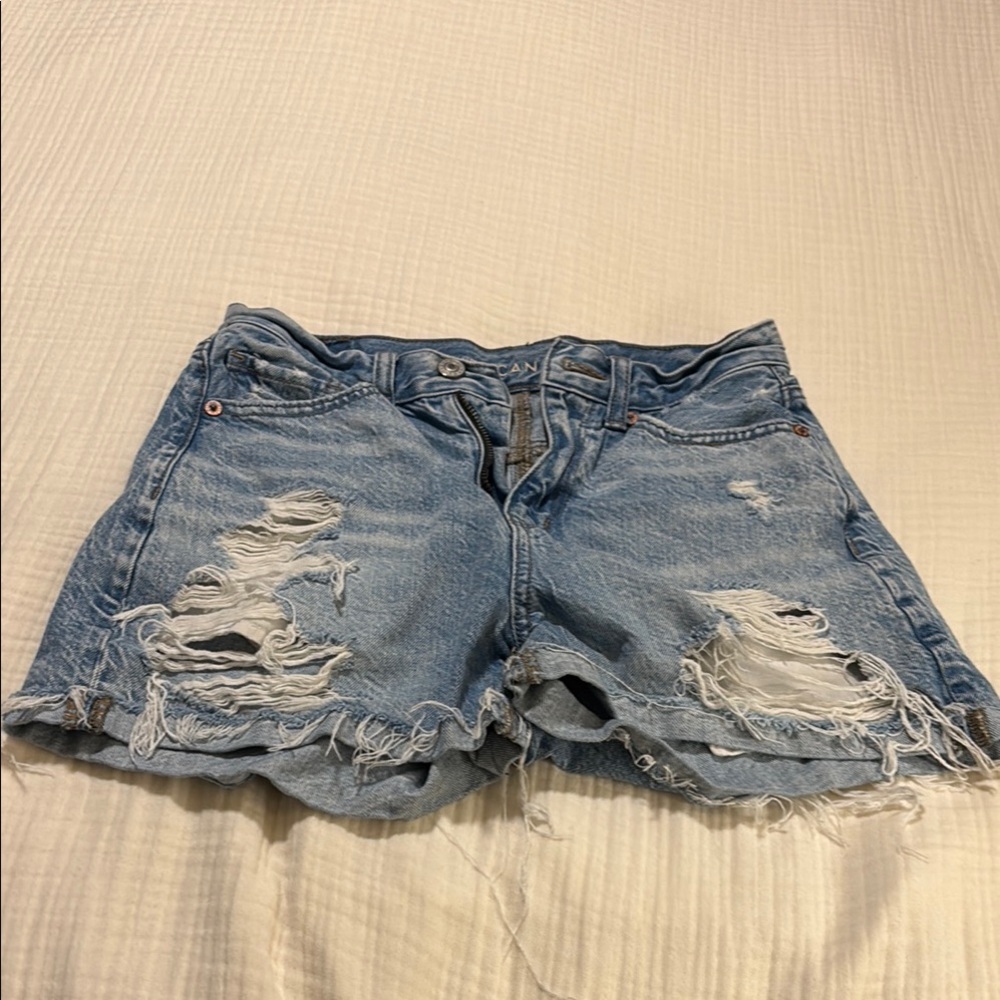 AE Women's Distressed Denim Shorts size 0